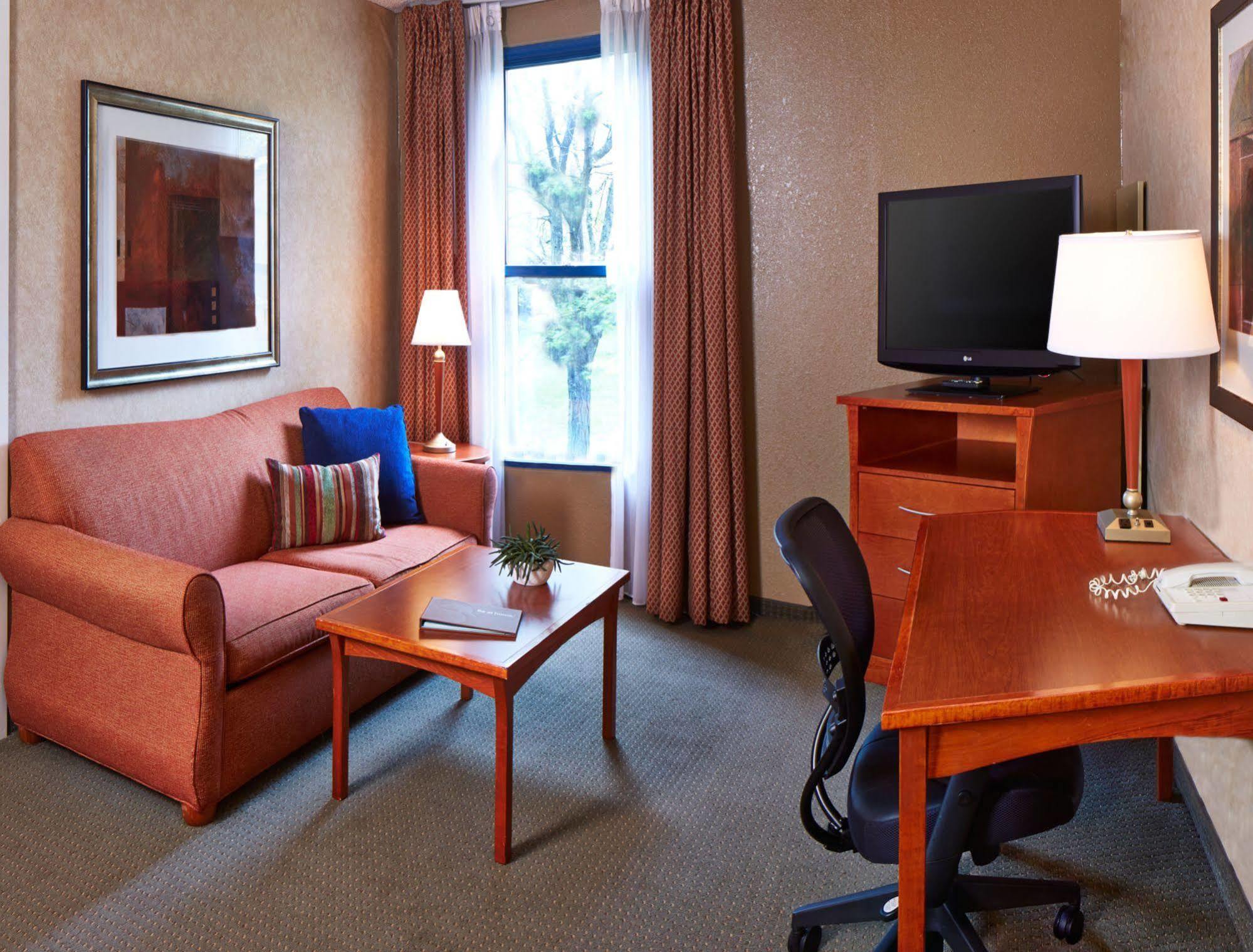 Homewood Suites By Hilton Chicago-Lincolnshire Exterior photo